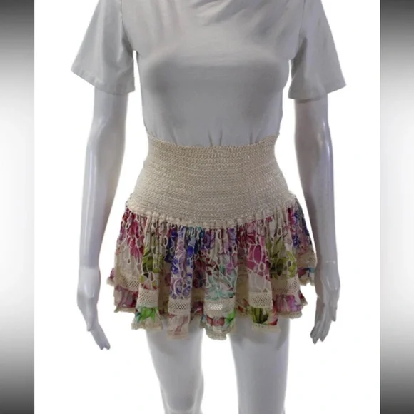 Sunday Tropez France Silk lace trim Floral Off-Shoulder Top & skirt set xs-s